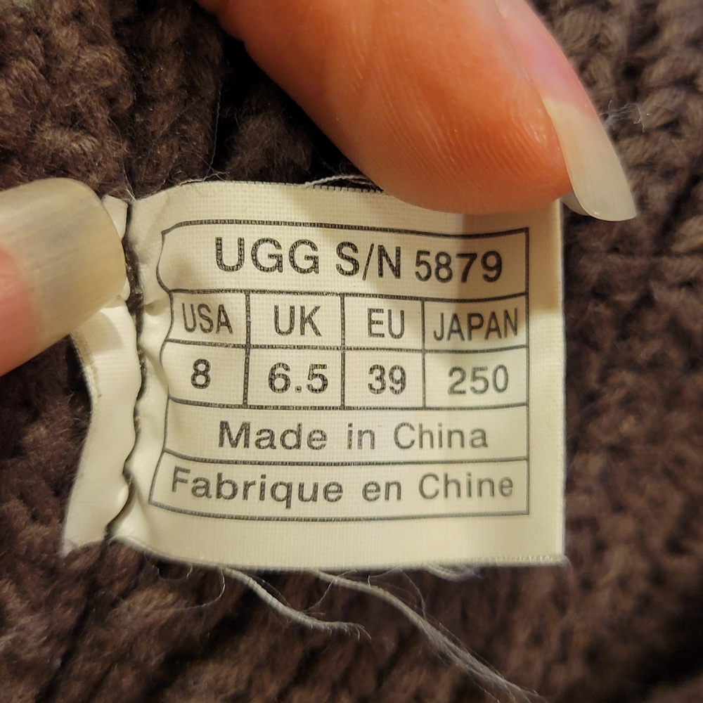 Ugg Classic Argyle Knit Boots 101 - Picture 10 of 12